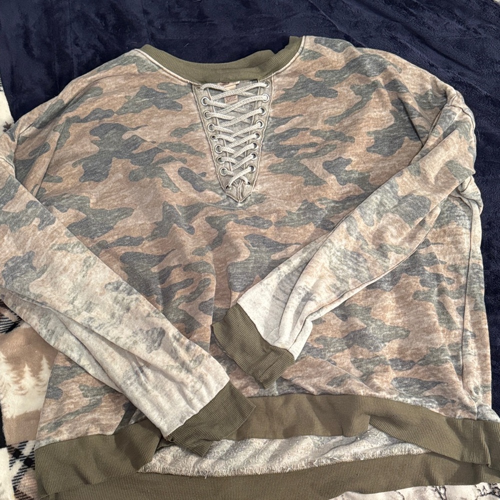 Camouflage Lace-Up Shirt
